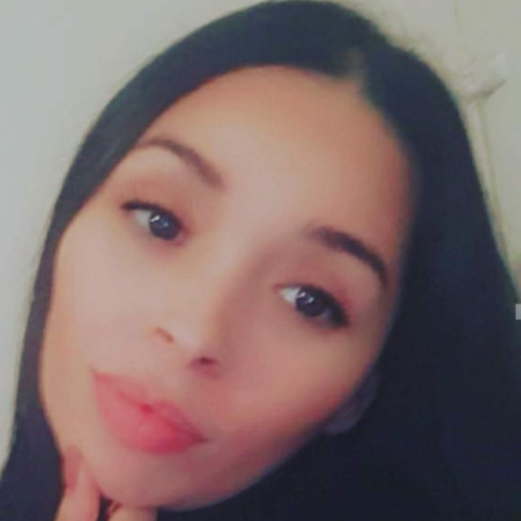 Meet your Posher, Denise - Picture 1 of 1